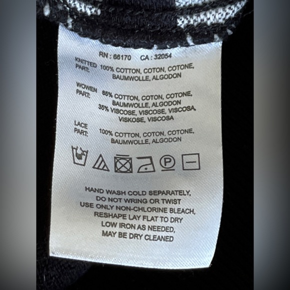 Moth White Geometric Print All Day Wear T-Shirt size M - Picture 9 of 12